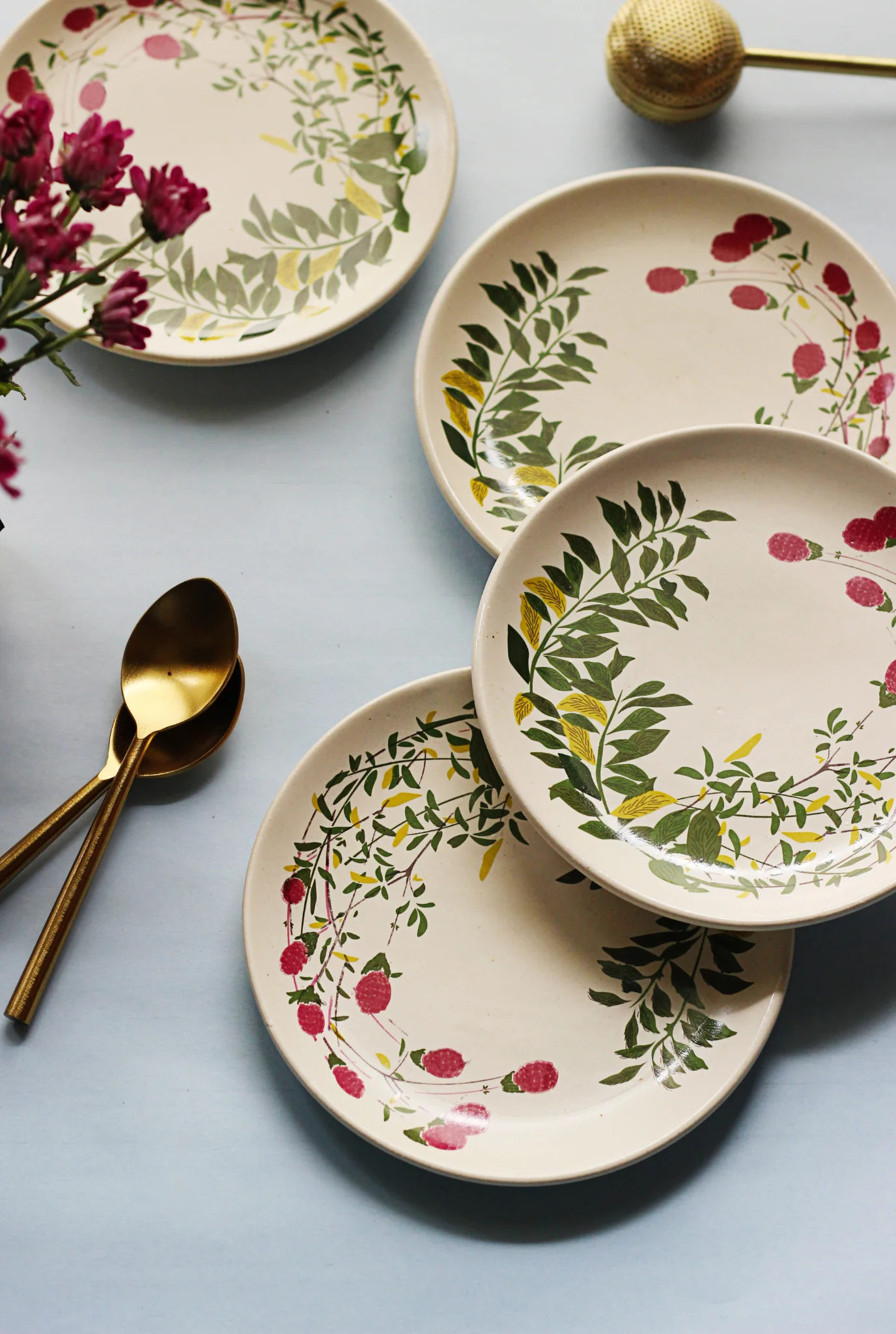 Gül plates - set of four - Image 6