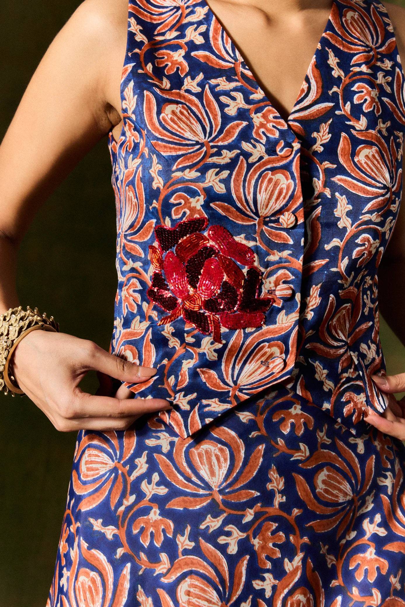 Inaaya Silk Waistcoat - Image 3