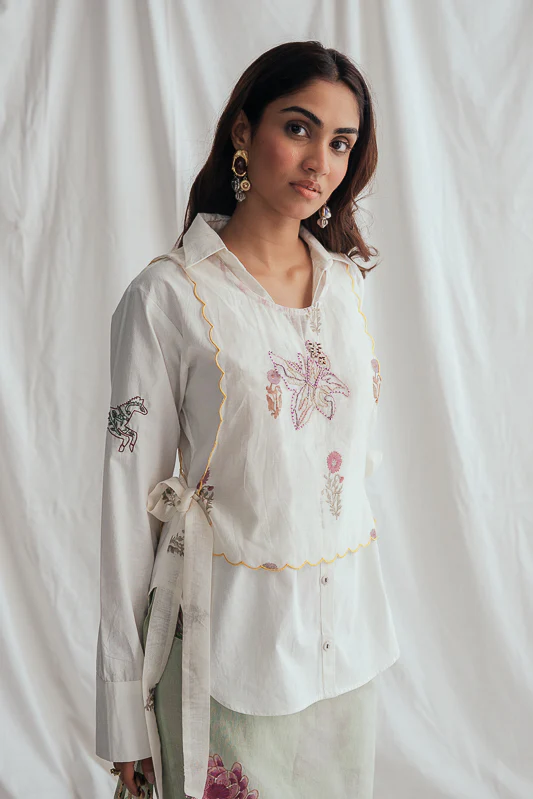 Kulfi Bib - Image 3