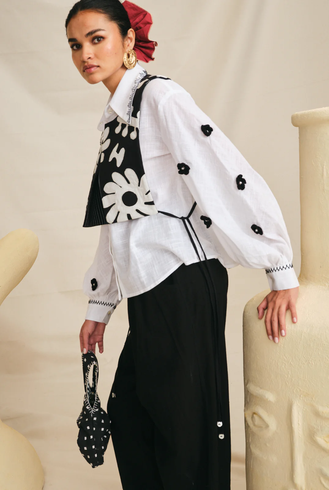 Meso Applique Bib - Image 3