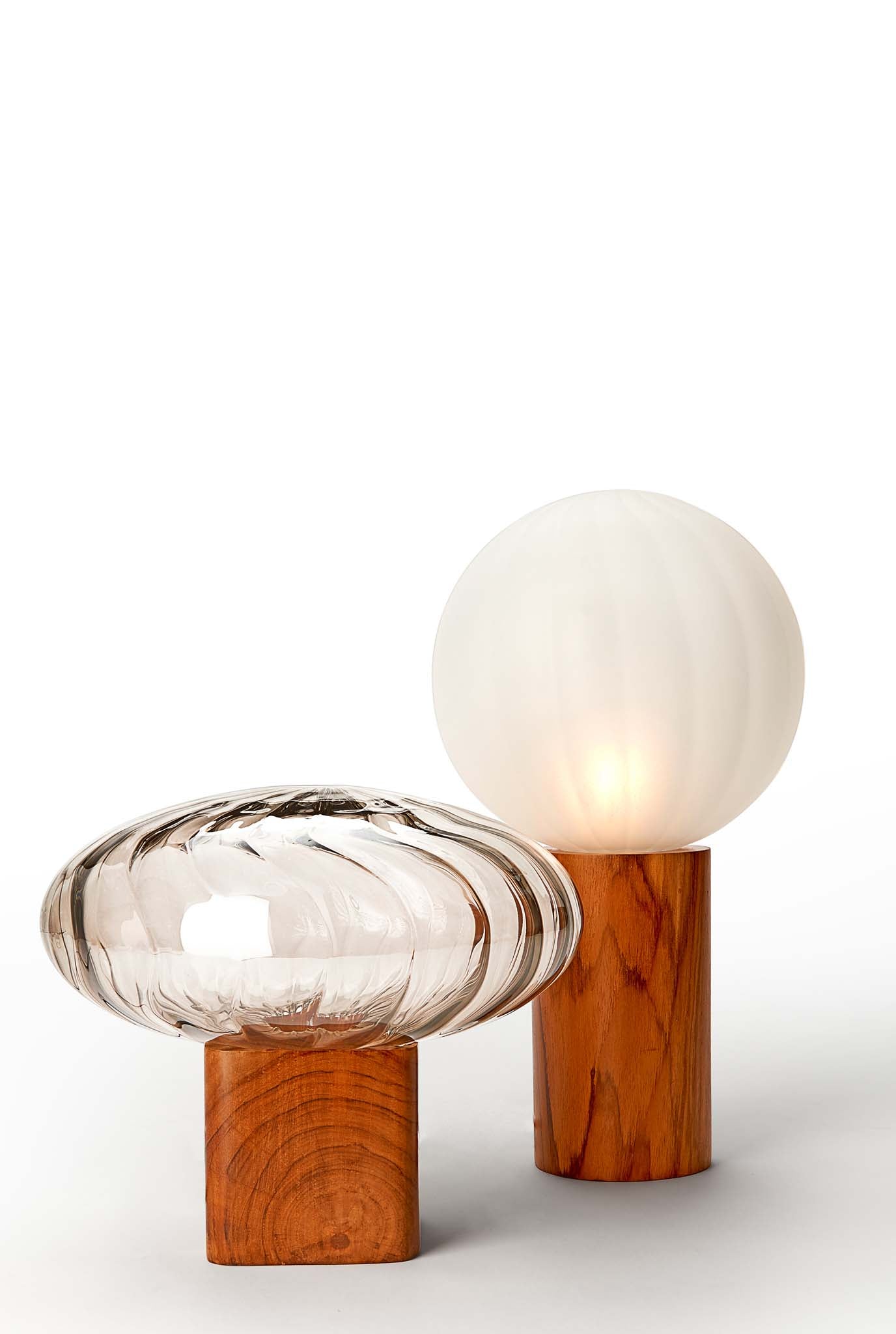 Mireya Table Lamp Stout (Shipping Only In India) - Image 4