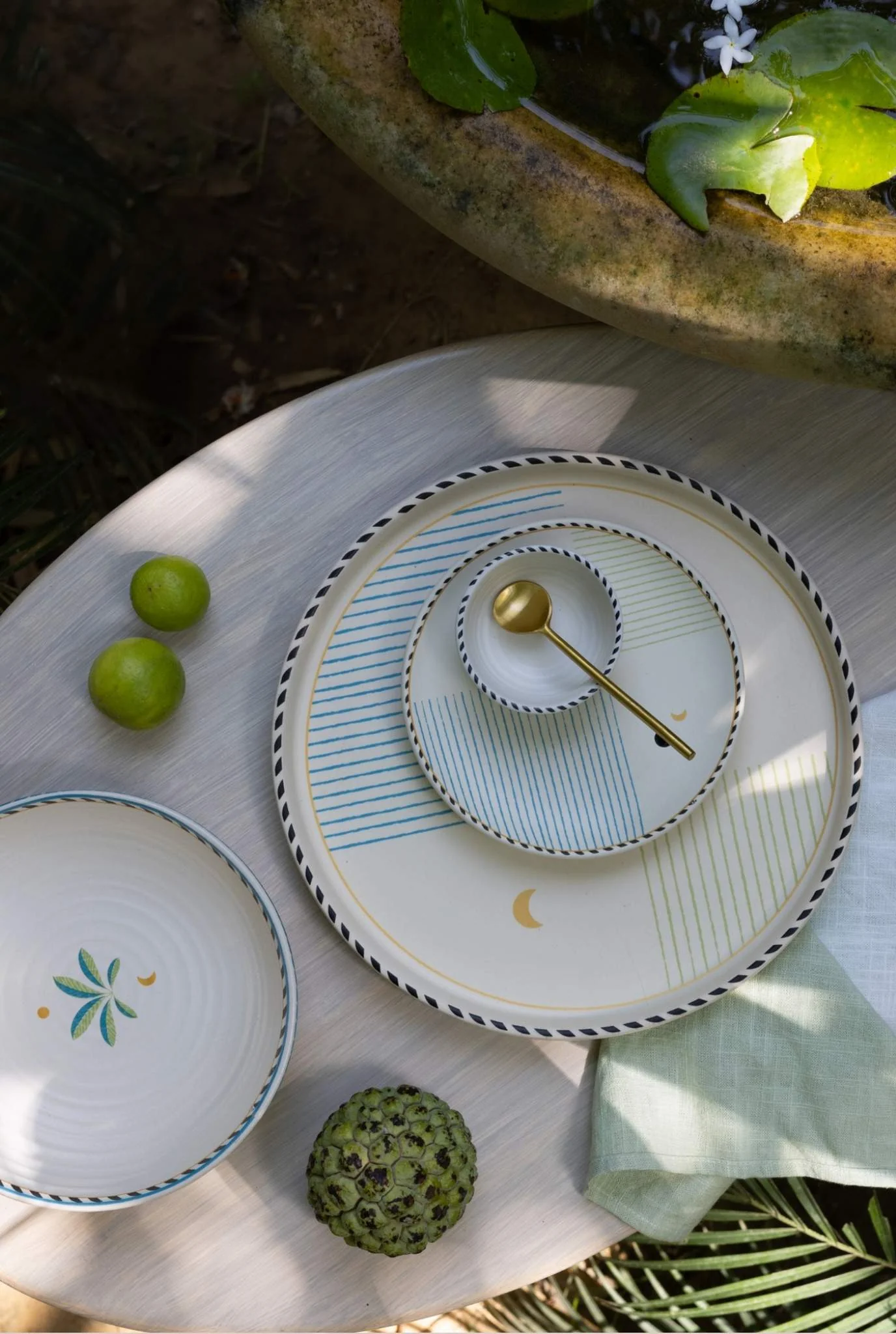 Mirissa Tall Edge Platter - Large - Image 3