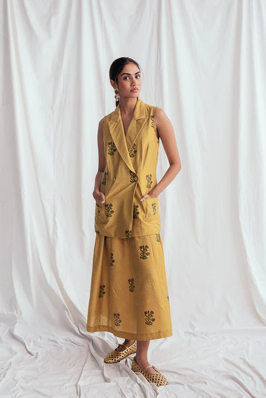 Nimbu Silk Blazer - Image 4
