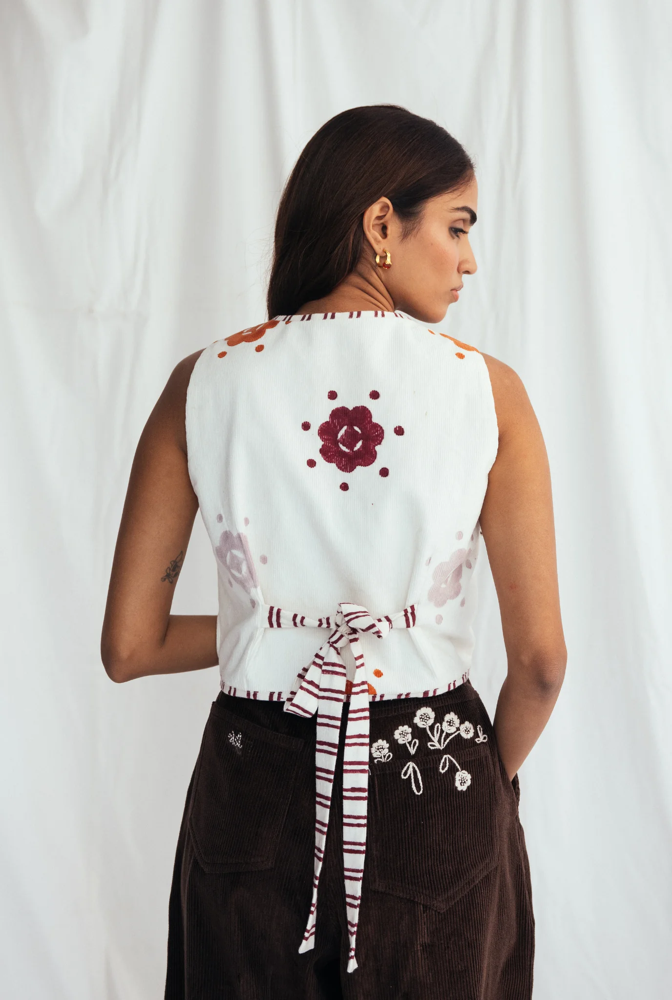 Thandai Corduroy Waistcoat - Image 6