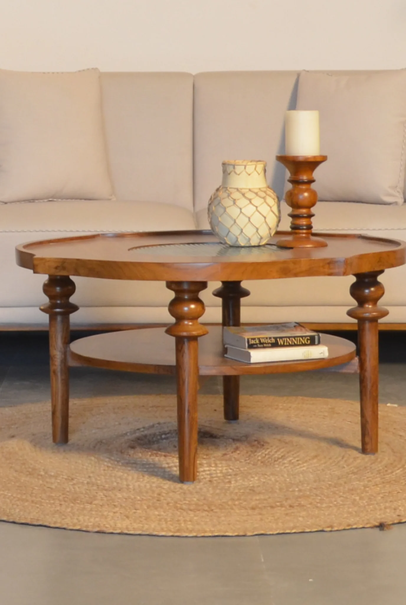 Vana Coffee Table
