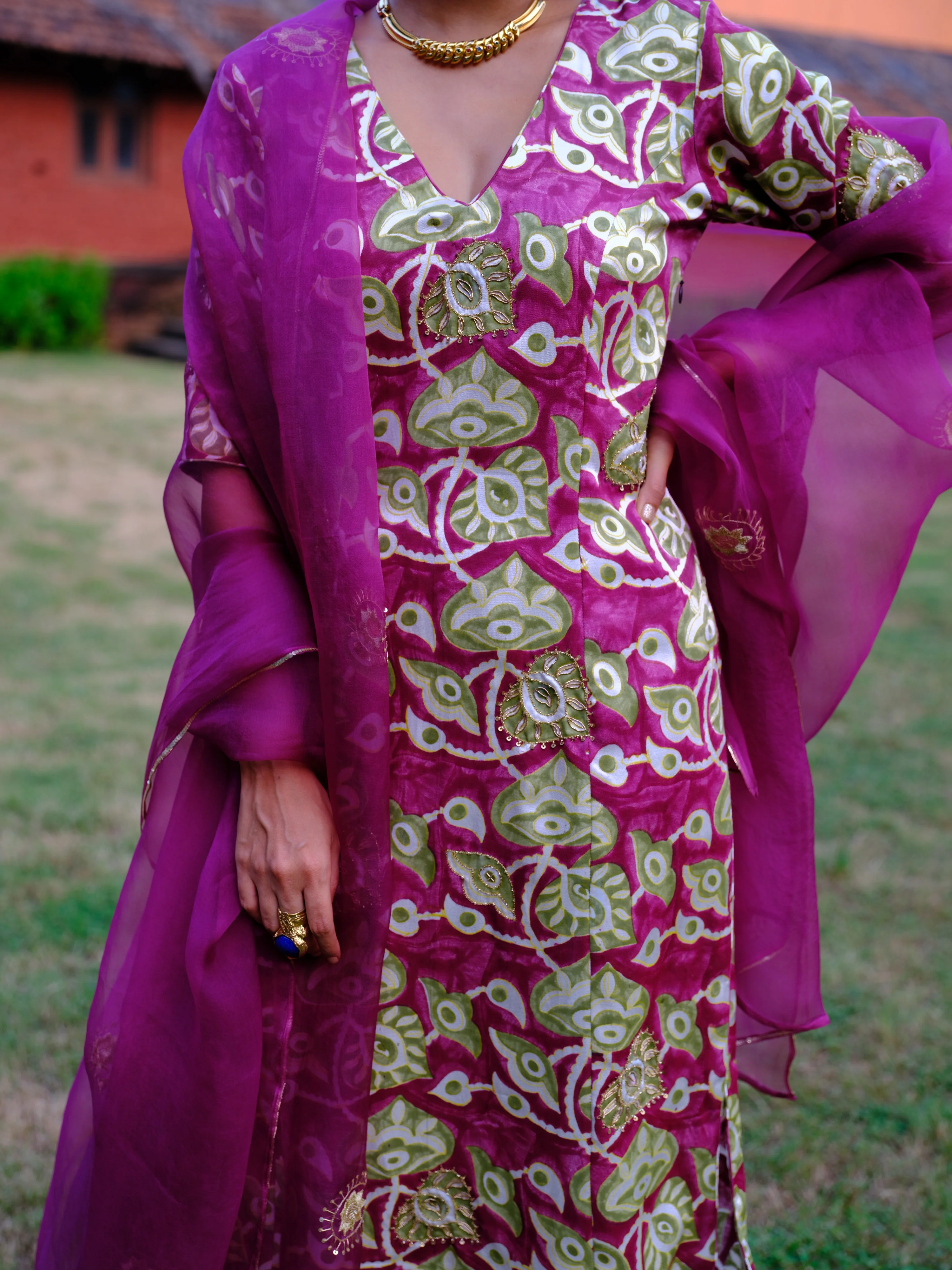 Velu Silk Kurta Set + Dupatta - Image 3